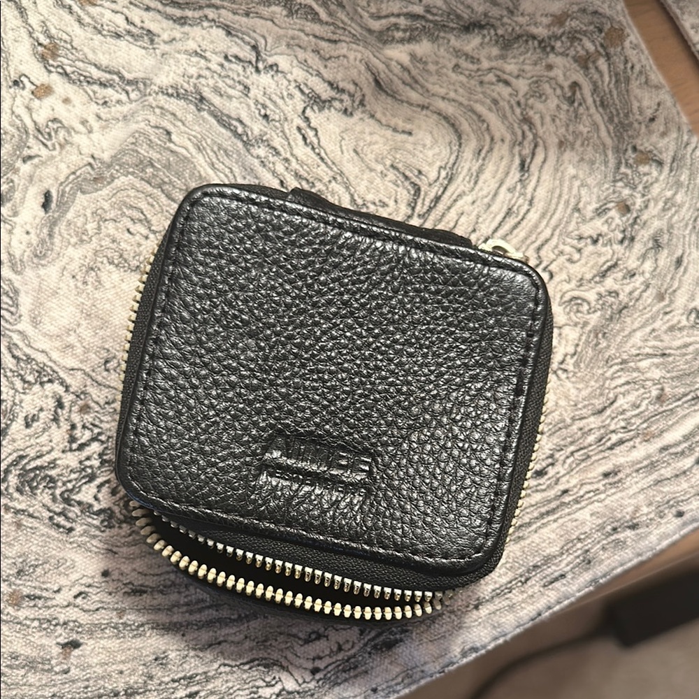Black Zippered Coin Pouch